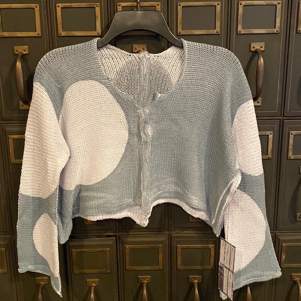 SKIF Cropped Sweater